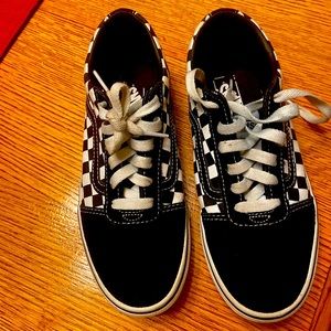 Vans size 4.0y